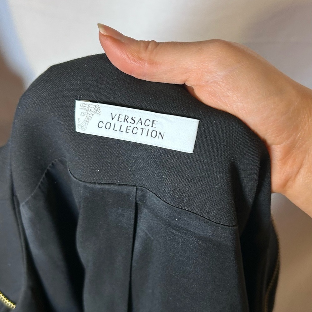 Authentic Versace Black Two-Piece Women’s Pantsuit Gold Wool - Picture 5 of 9